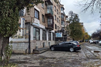 Продажа офиса 420.8 м², Кобылянского ул.