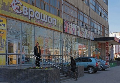 Приміщення під спортклуб, виробництво, колл-центр 900м2, Чернівці