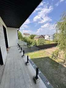 Продаж Дуплекса в зручній локації. Велика територія