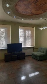 Продам 2х комнатную квартиру, Площадь Защитников Украины.