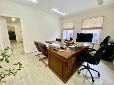 Продаж офісу 85 м², Старокозацька вул., 22
