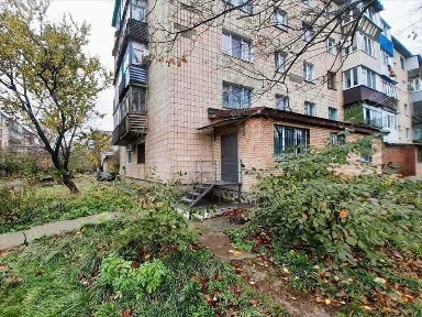 Універсальна трикімнатна квартира.