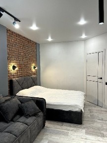 Подобово 1 к. квартира, центр, 6 спальих місць, посуточно Івано-Франкі