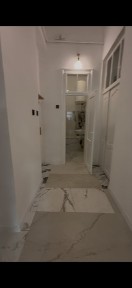 Продається 2-кімнатна квартира в центрі. вул. Головна навпроти Паб34