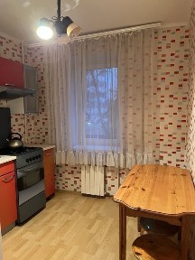 Погодинно/ подобово 1-к кімн. кв-ра, центр