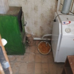 Продаю 2 уютных жилых дома на участке 20 соток г. Мерефа в сосновом бор