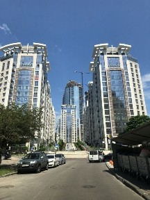 Печерськ, ул. Саперне поле -5. в ЖК « Бульвар Фонтанів»