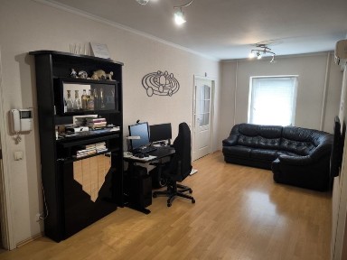 Продаж 3-х кімнатноі квартири вул. Бальзака 46а