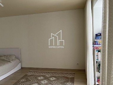 Продаж 1к квартири 46 кв. м на вул. Винна Гора 5А