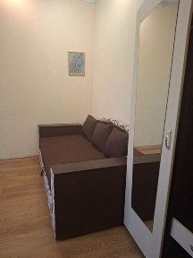 Продам центр 2 кімнатну квартиру