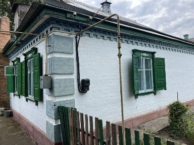 Два будинки, гараж, хоз приміщення