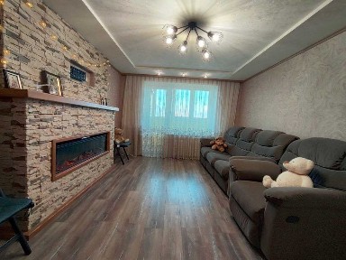 Продам відмінну 3 кімнатну квартиру в Дергачах з ремонтом