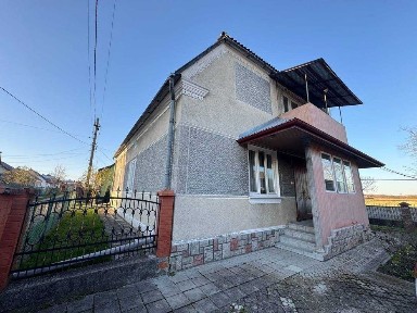 ПРОДАЖ! Двох поверховий будинок та земельної ділянки місто Ходорів.