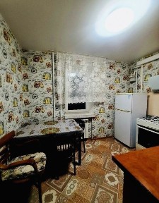 Продаж 4-х кв 74.2 кв. м район ЗАГСУ по вул. Головатого м. Бориспвль