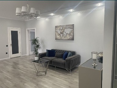 Vip Подобово 2к. Квартира в центре