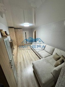 Продам 2 к квартиру на 5 школі