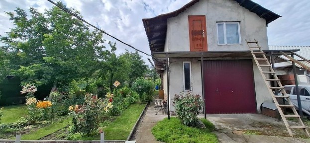 Продається будинок з меблями та технікою м. Бурштин