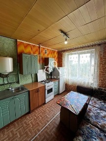 Продаж 3-кімнатної квартири на Зарічному