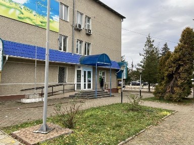 Здам в оренду фасадне комерційне нежитлове приміщення 1 поверх центр