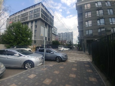 Киев, Каменская ул., 127