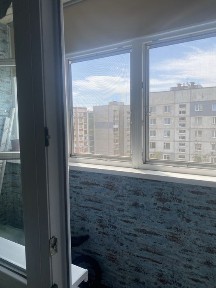 Продаи 3-х кім. кв з меблями та побутовою на 4-м районі.