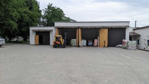 Продається база. Складські та офісні приміщення. 0,33 га. Житомир.