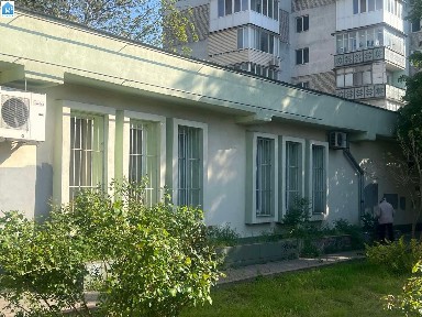 Здам магазин у прохідному місці на вул. Варненська