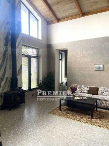 До продажу сучасний будинок у смт. Таїрово