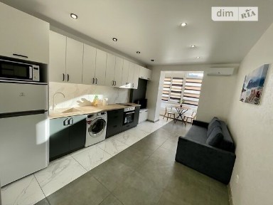 вул. Андрія Мельника, район Центр, Івано-Франківськ, вул. Андрія Мельника 10