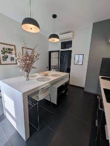 Київ, Печерський, вулиця Андрія Верхогляда 5