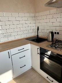 Квартира однокімнатна з ремонтом машбуд