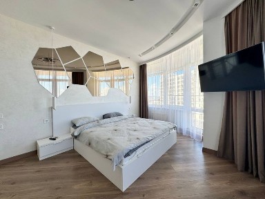 Одеса, Приморський, вулиця Каманіна 16