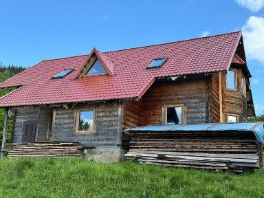 Будинок у мальовничому селі Космач