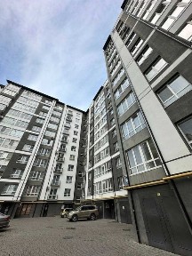 Продається квартира по вул. Довженка 2-кімнатна