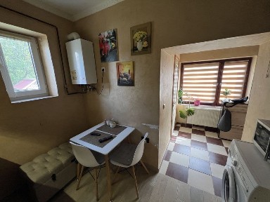 Продам будинок по вулиці Джамбула