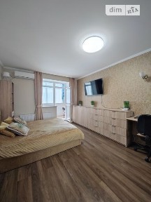 Продажа, ЖК <a href='/newbuilding/4959/view/zk-scastlivyi'>Счастливый</a> / Щасливий, Квартира с гаражом и кладовкой!
