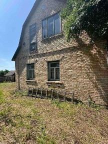 Затишний будинок з видом на ліс у селі Плесецьке