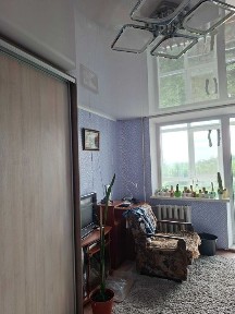 Продам 2-х кім. квартиру, 4/9, зуп. Керченська, квартал 287