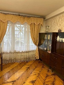 3х Комнатная 3эт/9 р-н Космос ВАРУС. Гараж