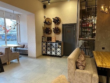 Продаж двох закладів у Бердичеві