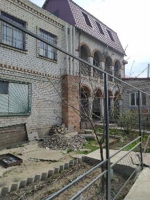 2-х эт Дом 200 кв 2 входа Ст. Водопой ул. Тихая отд. двор, в/уд автономное