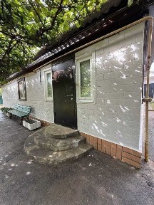 Просторий будинок в селі Руська Поляна.