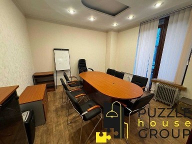 Київ, Печерський, вулиця Жилянська 59