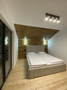 Микуличин, Країще 47