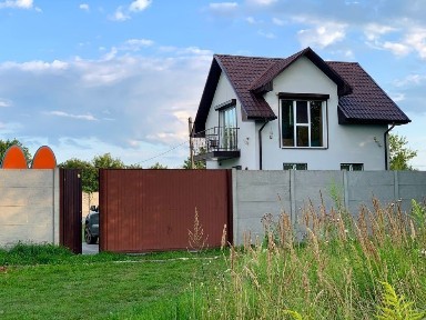 Відпочинок на озері Земснаряд! Будинок з мангалом, альтанкою та сапами