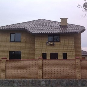 Дом 7-ком., р-н Центр 260 м²+ банный комплекс с гаражом (160м²)