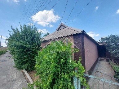 Продаж будинку з господарчими спорудами у ЦМ р-ні ( МОПР )
