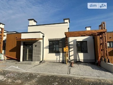БЕЗ КОМІСІЇ ДЛЯ ПОКУПЦЯ ! Продам котедж з міськими комунікаціями.