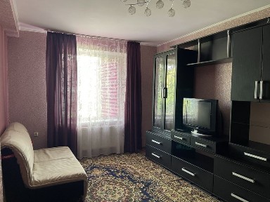 Подобово 2х кімнатна квартира Миргород центр