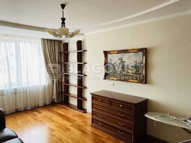 Київ, Шевченківський, Чорновола Вячеслава 20